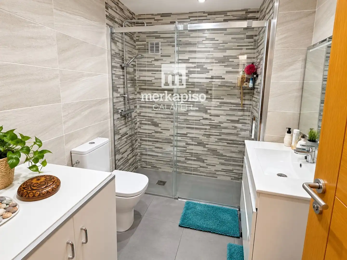 Bathroom of Flat for sale in Calafell  with Heating, Terrace and Storage room