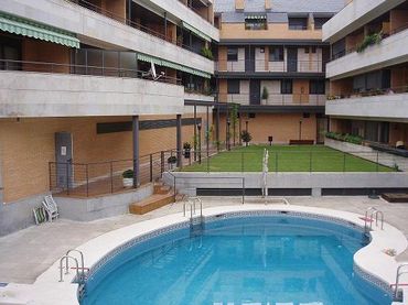 Appartamento con piscina in affitto a Calle José Sánchez Rubio