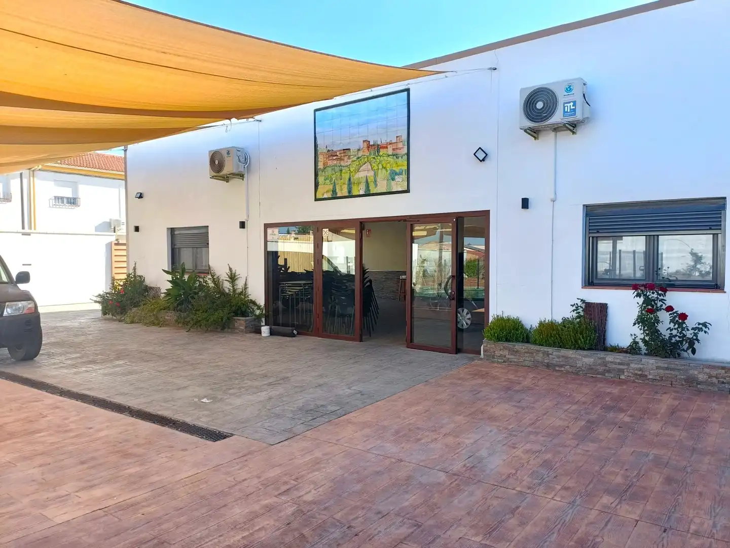 Local comercial en venda a Chimeneas