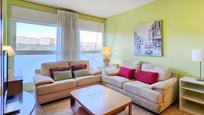 Living room of Flat for sale in Cornellà de Llobregat  with Heating, Private garden and Community pool