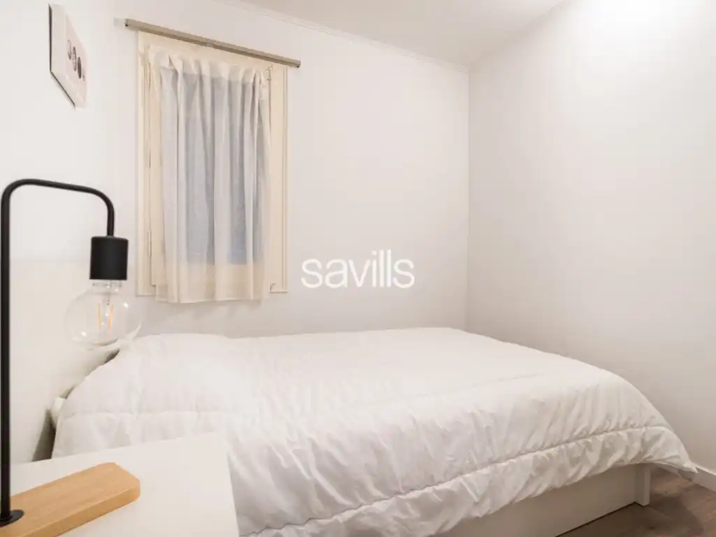 Schlafzimmer von Wohnungen zum Verkauf in Barcelona mit Möbliert und Balkon