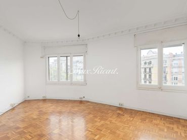 Wohnung mit Aufzug zum Verkauf in Eixample