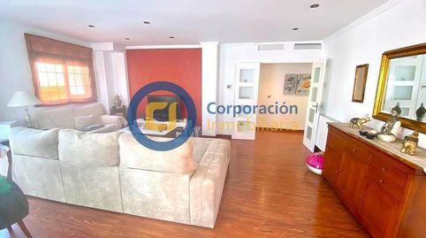 Piso con tres dormitorios y garaje en zona de El Carmen, de reciente construcción, immagine 2