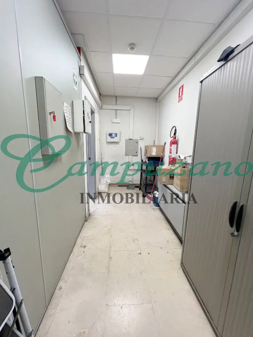 Nave industrial de alquiler en Calle de Ramón y Cajal, 29, Las Dehesillas - Vereda de los Estudiantes