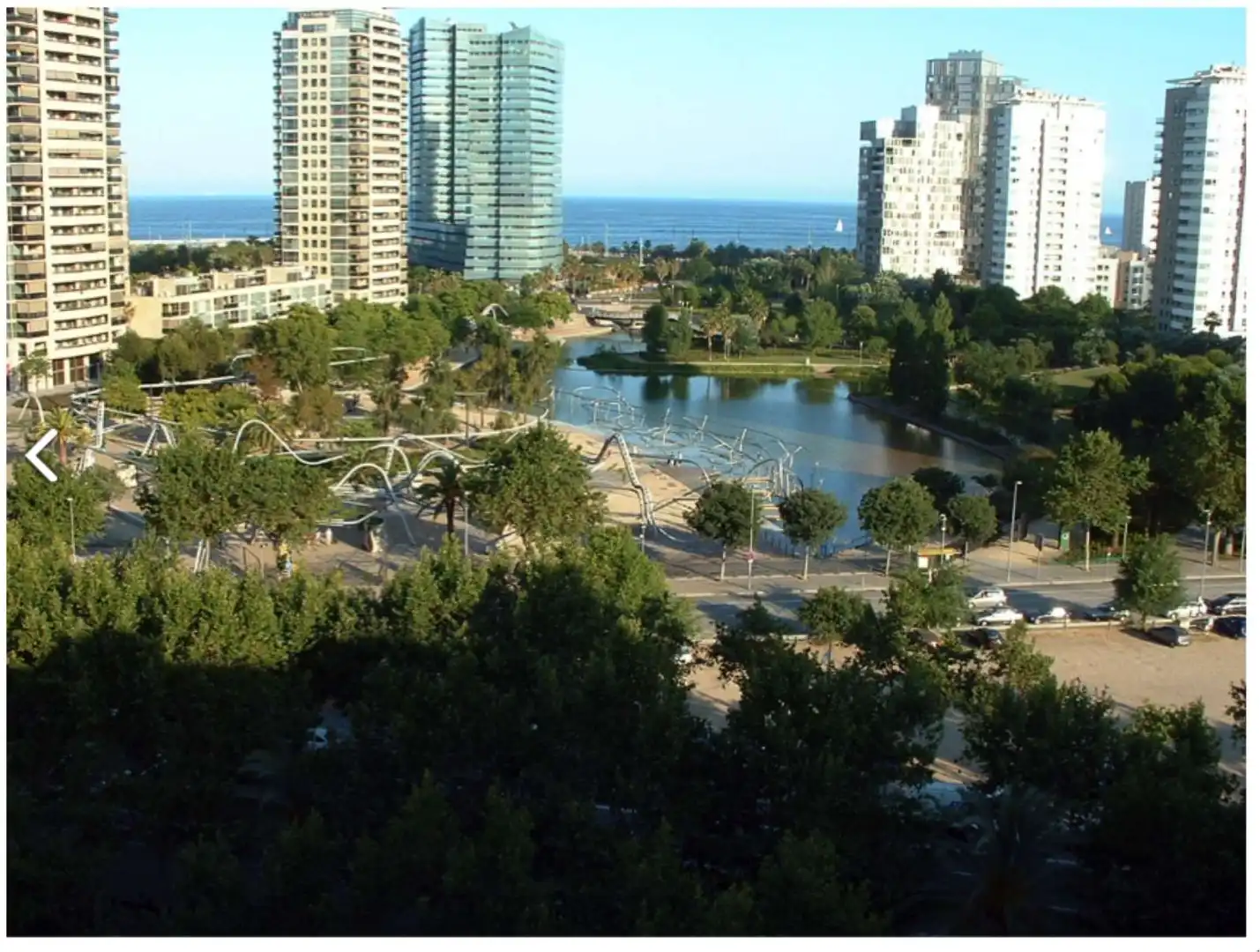 Vista exterior de Apartamento para compartir en Barcelona con Aire acondicionado, Calefacción y Terraza