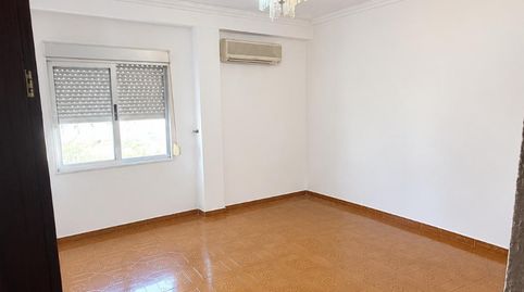 Foto 3 de Piso en venta en Carrer Juan de Ribera, El Mercado, Manises