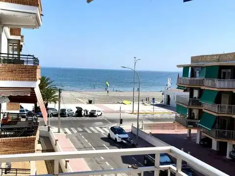 Außenansicht von Wohnung zum Verkauf in Santa Pola mit Terrasse und Abstellraum
