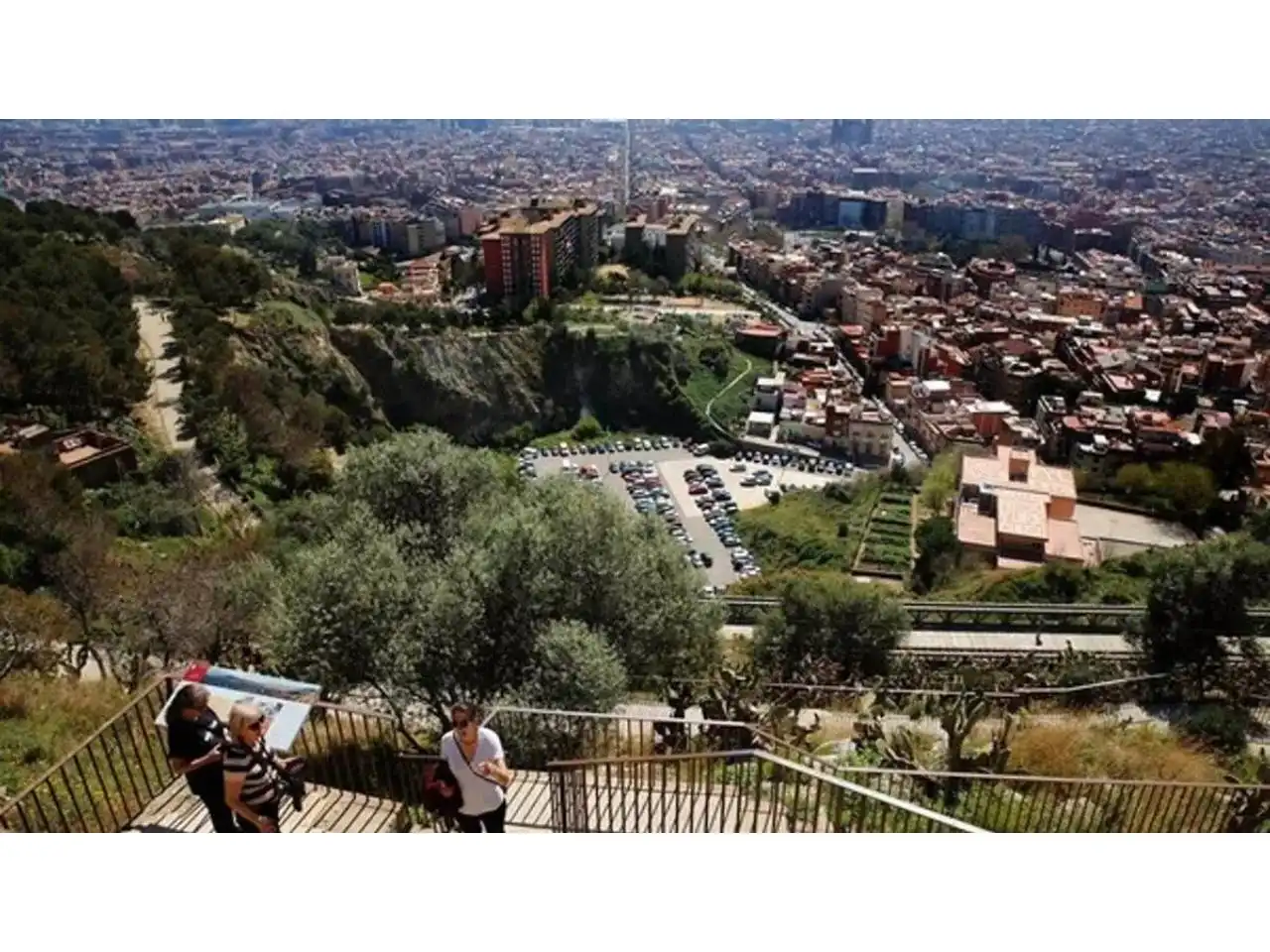 Vista exterior de Pis en venda en Barcelona amb Aire condicionat, Parquet i Terrassa