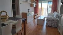 Dormitori de Pis en venda en Pineda de Mar amb Calefacció, Terrassa i Piscina comunitària