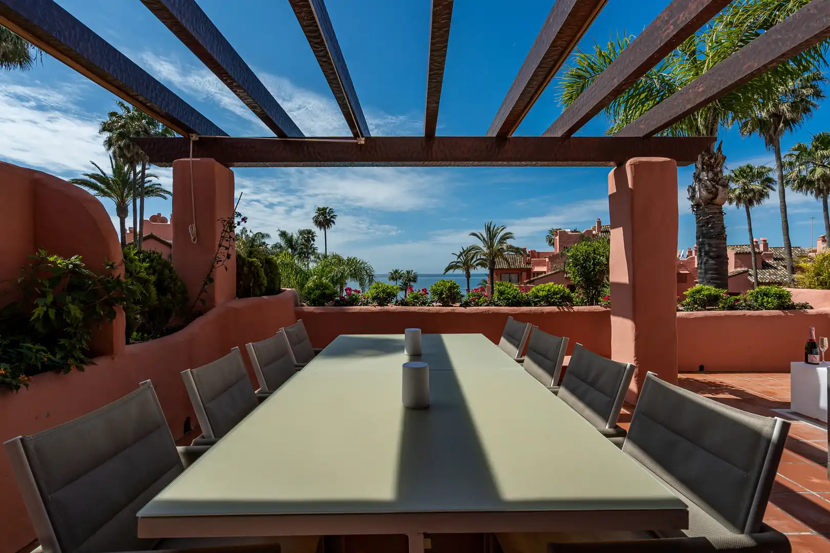 Apartamento con piscina en venta en COSTALITA II, imagen 3