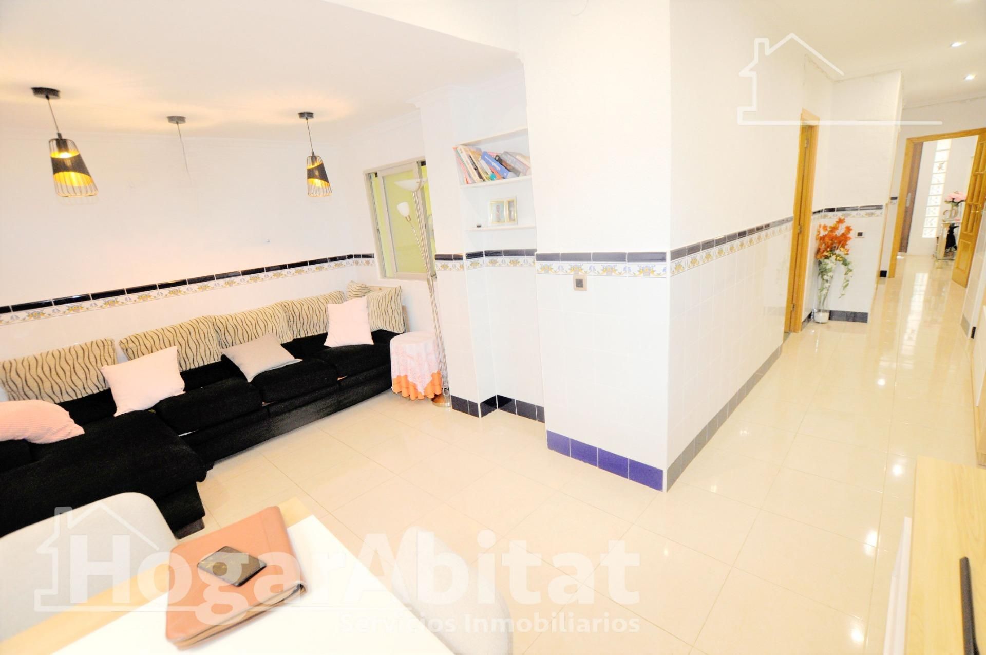 Bedroom of Flat for sale in Manises  with Terrace
