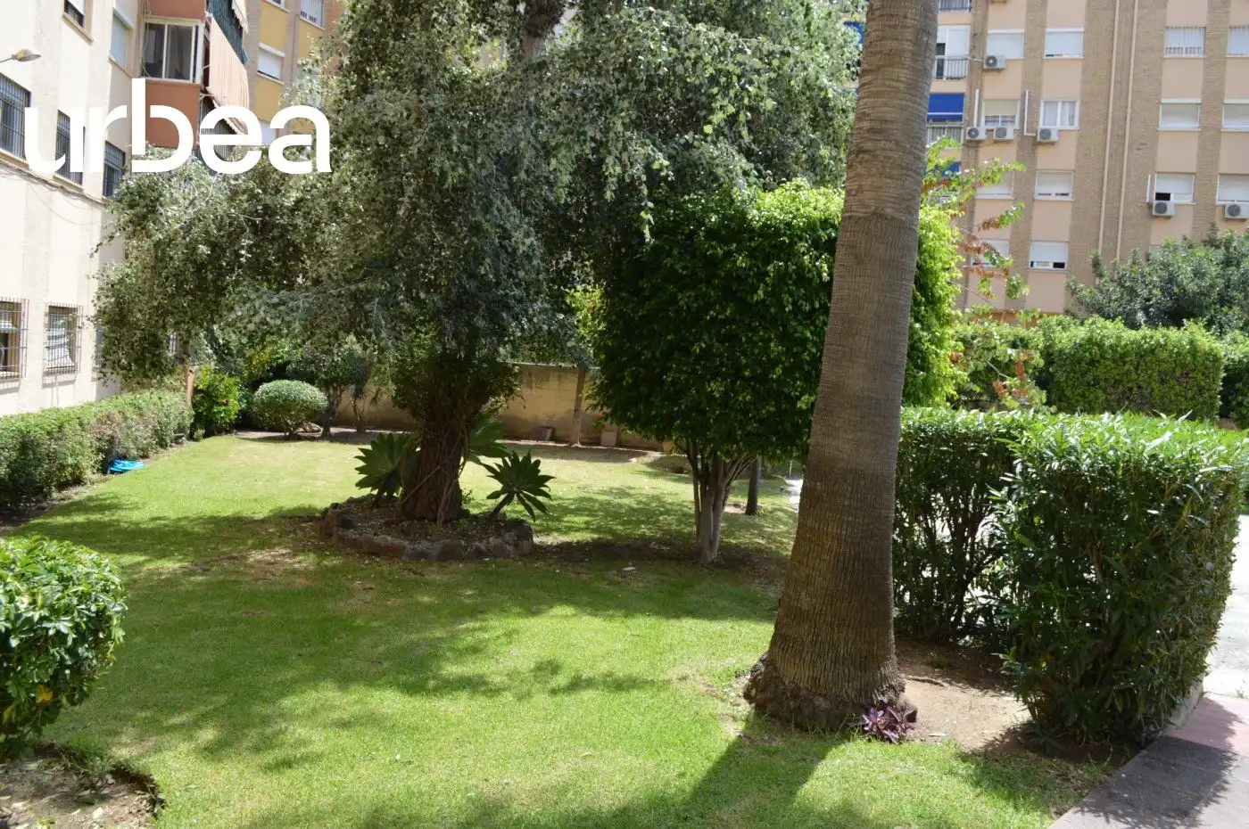Jardí de Pis per a compartir en Málaga amb Aire condicionat, Calefacció i Terrassa