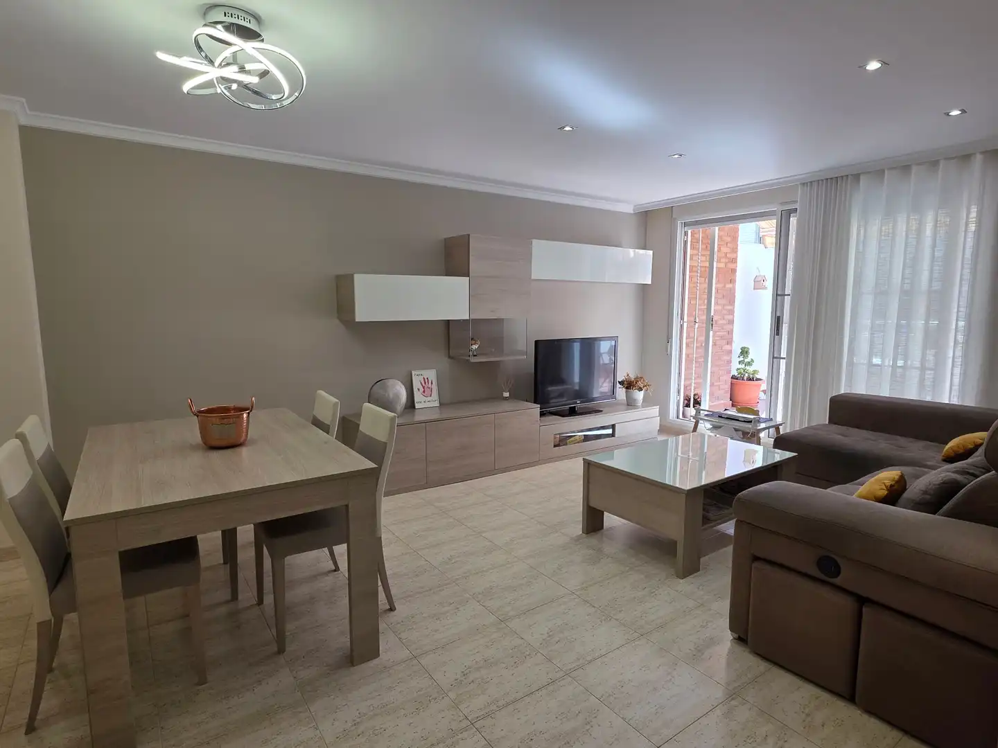Sala de estar de Piso en venta en Almazora / Almassora con Aire acondicionado, Terraza y Trastero