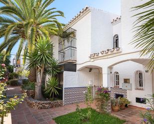 Jardí de Casa adosada en venda en Nerja amb Aire condicionat, Parquet i Piscina