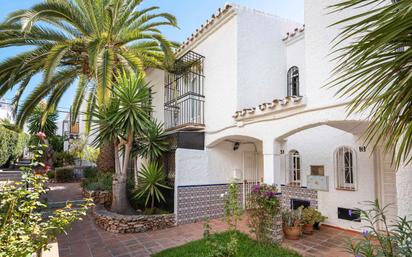 Jardí de Casa adosada en venda en Nerja amb Aire condicionat, Parquet i Piscina