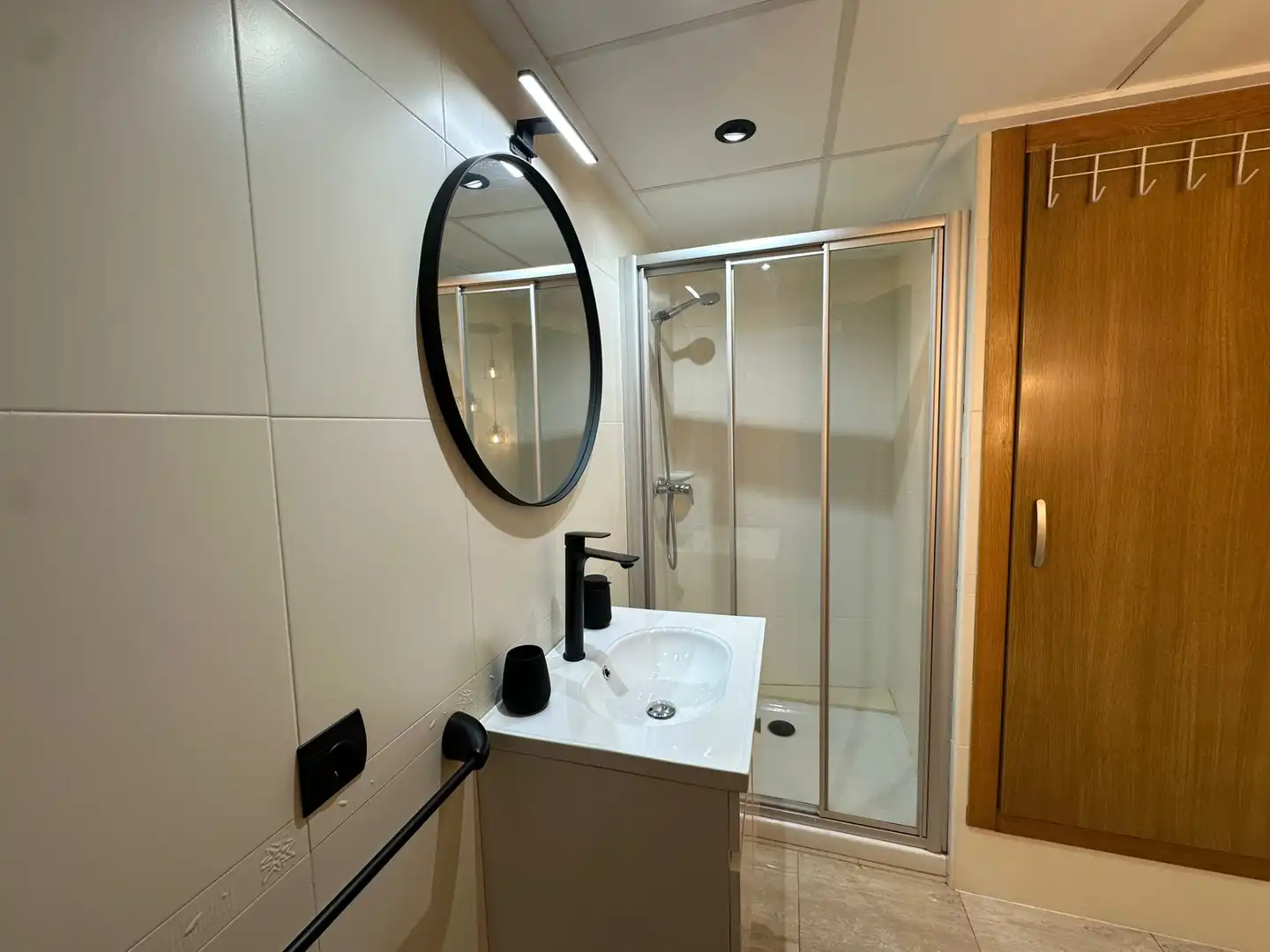 Badezimmer von Wohnung zur Miete in Vinaròs mit Klimaanlage, Heizung und Möbliert