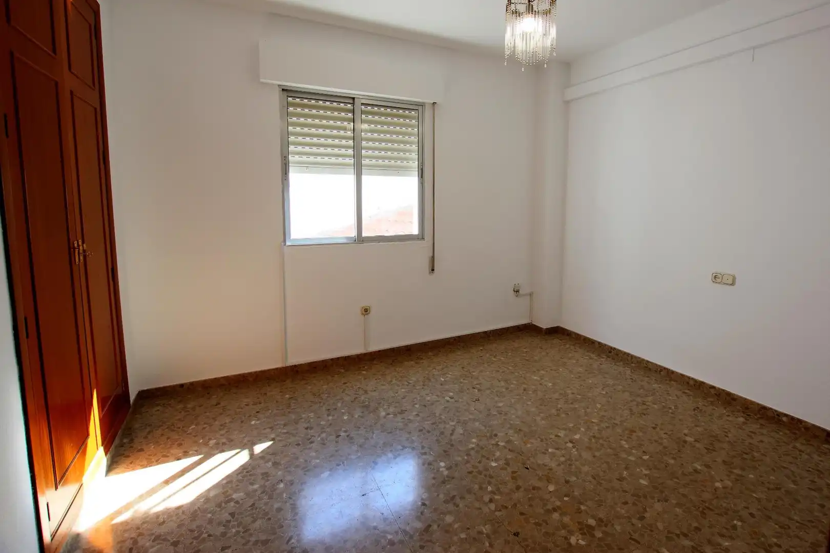 Dormitori de Casa adosada en venda en Montijo amb Aire condicionat, Jardí privat i Traster