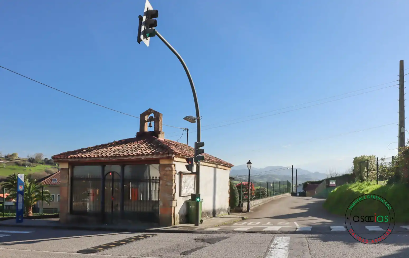 Vista exterior de Casa o chalet en venta en Oviedo  con Trastero