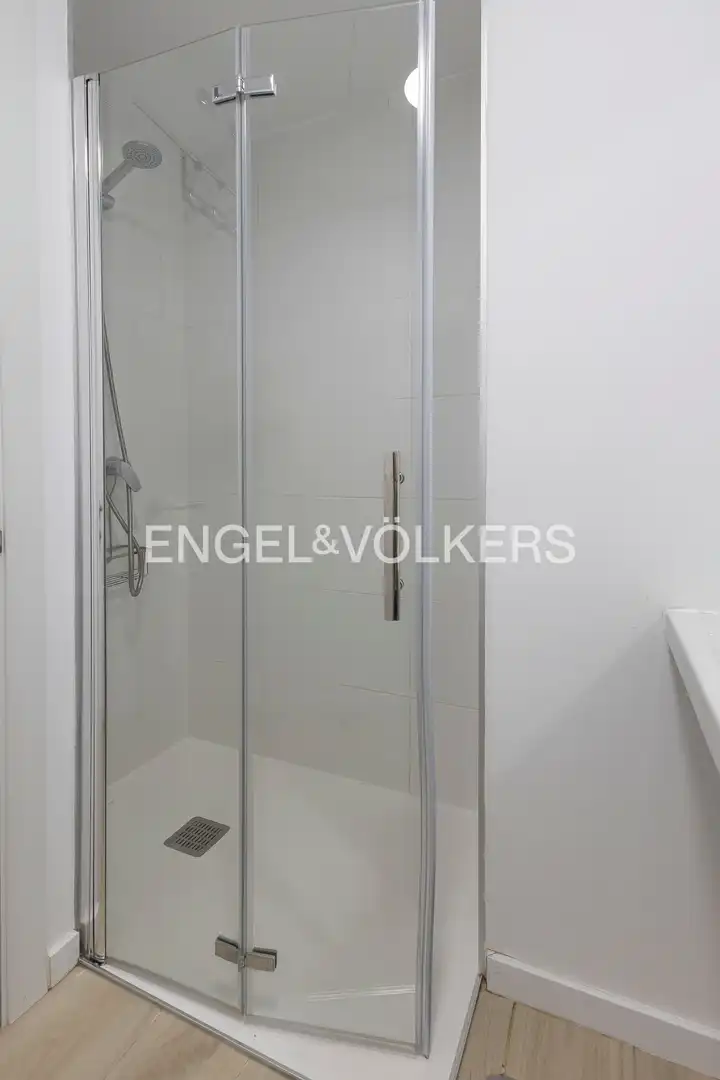 Piso de alquiler en Juan de la Hoz, Guindalera