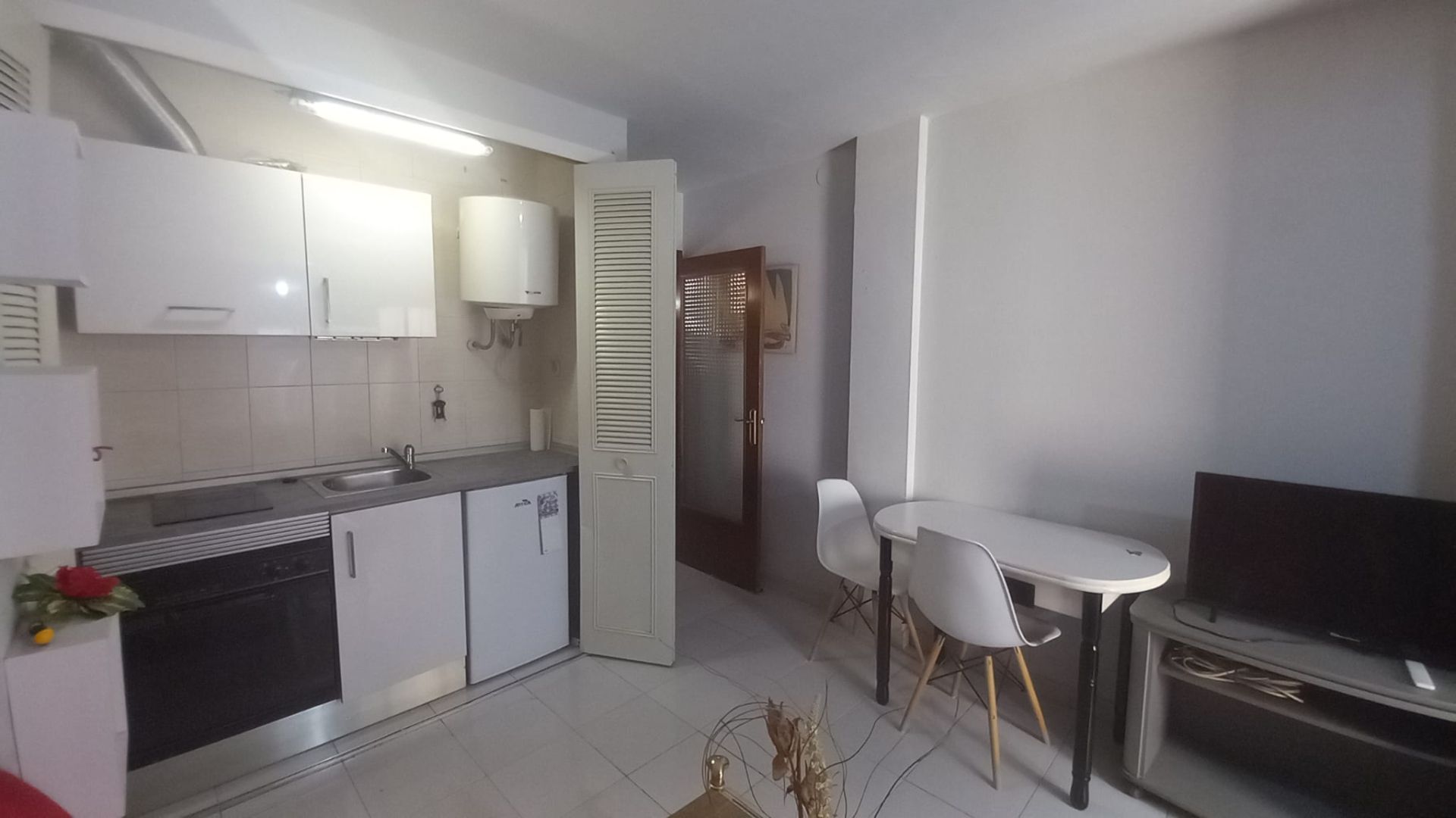 Kitchen of Apartment to rent in  Lleida Capital  with Heating, Furnished and Oven