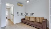 Bedroom of Flat for sale in  Barcelona Capital  with Air Conditioner, Heating and Private garden