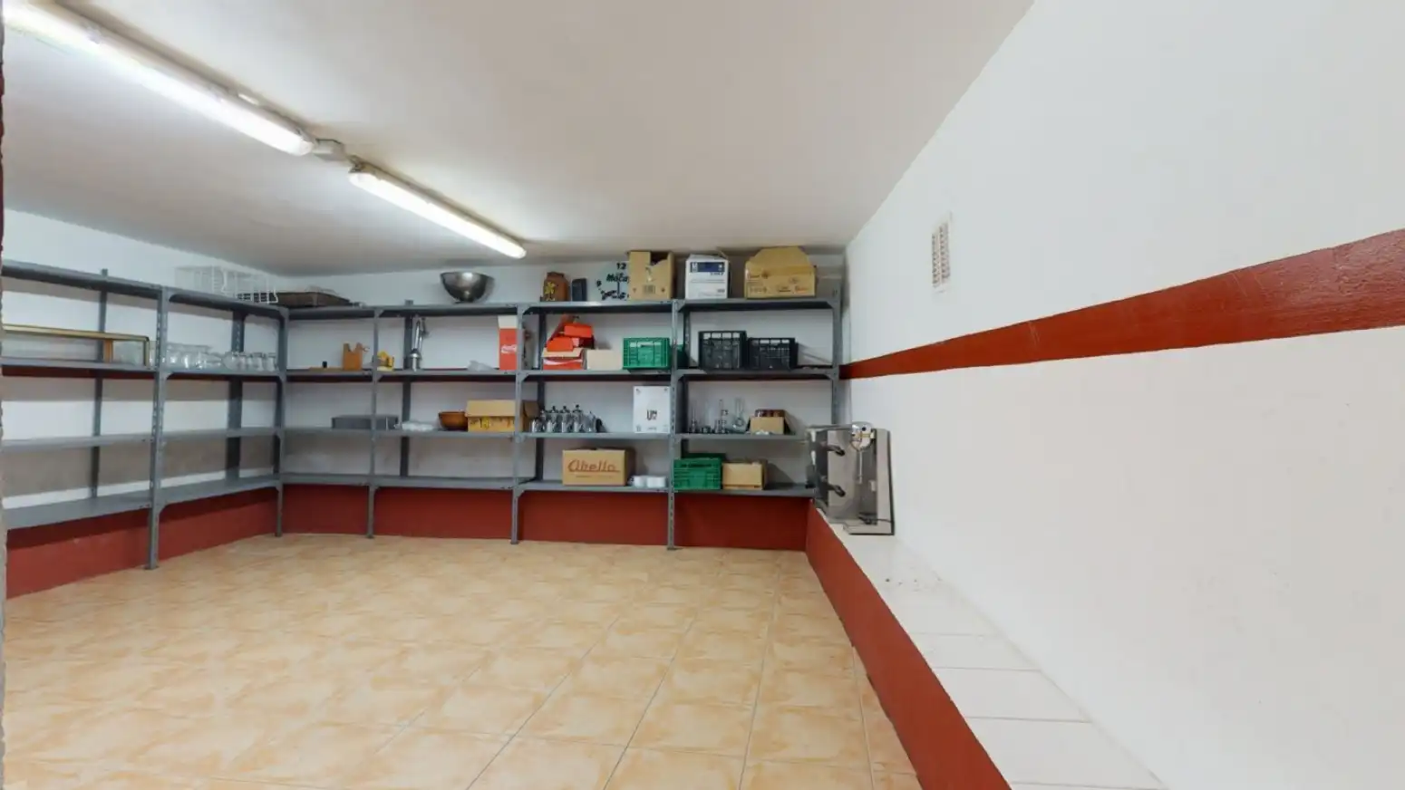 Local en venta en San Martín de Unx