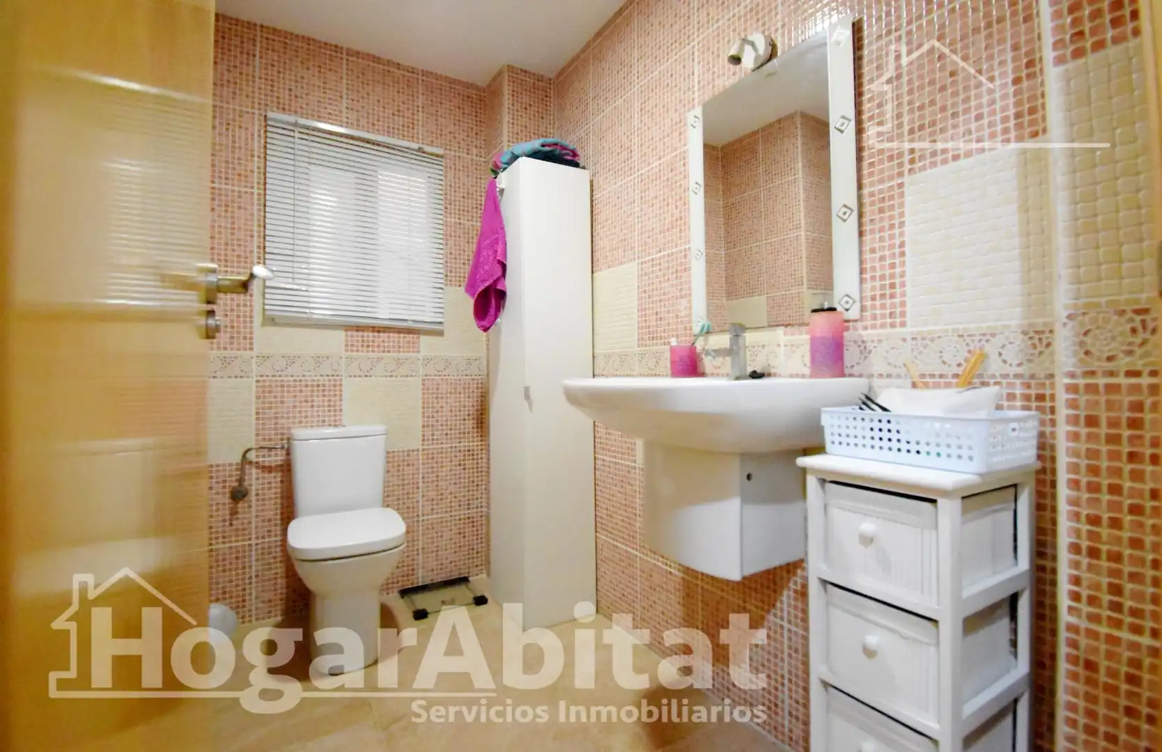 Bathroom of Flat for sale in Oliva  with Air Conditioner, Heating and Terrace