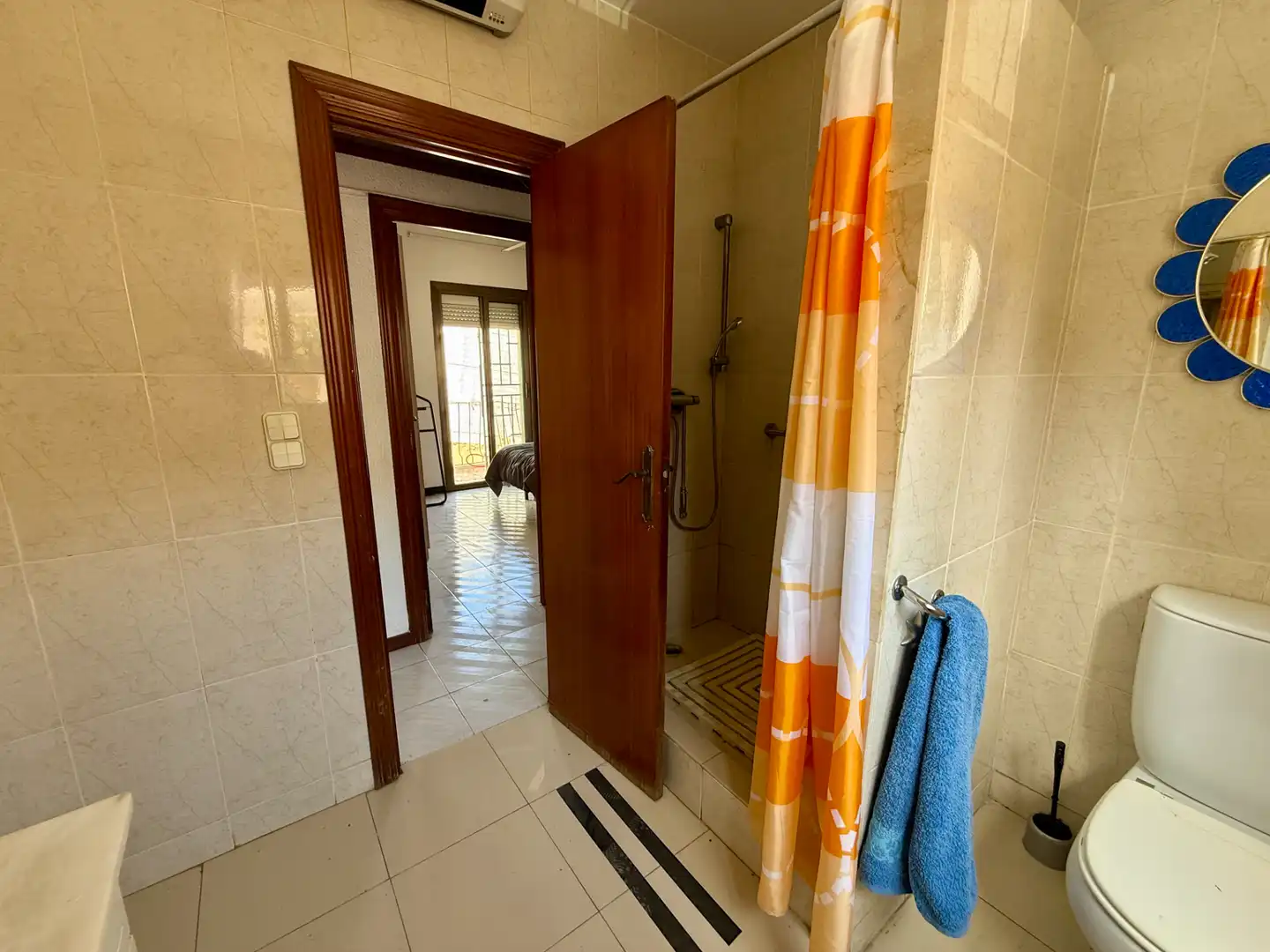 Baño de Casa adosada en venta en Barcelona con Calefacción, Terraza y Balcón