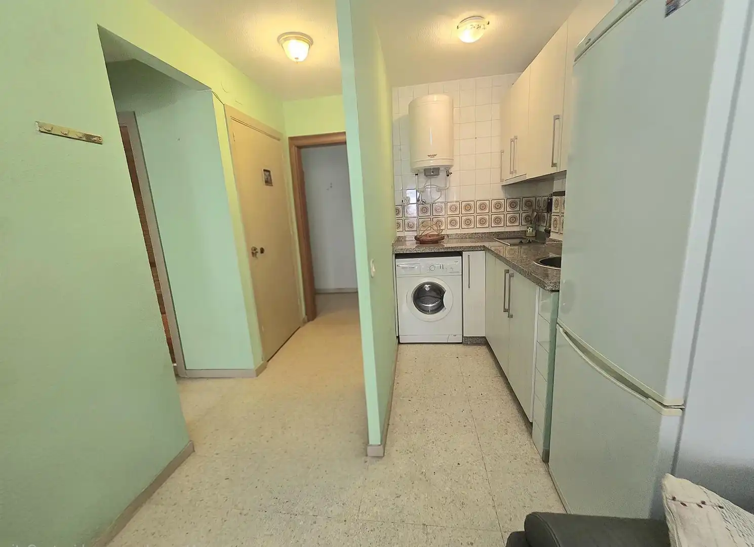 Küche von Wohnung zum Verkauf in Torremolinos mit Klimaanlage und Möbliert