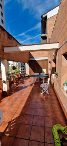 Piso en Venta en Salesas - Foncalada - Campoamor