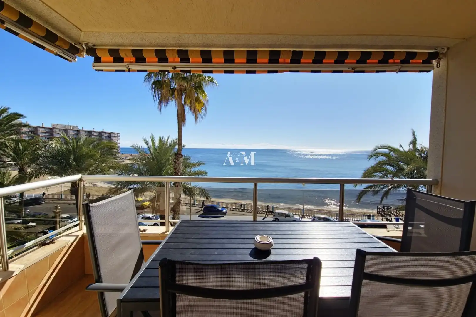 Schlafzimmer von Wohnungen zur Miete in Torrevieja mit Heizung, Terrasse und Schwimmbad