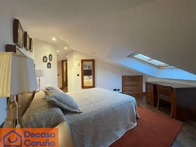Dormitori de Casa o xalet en venda en Madrid amb Jardí privat, Terrassa i Traster