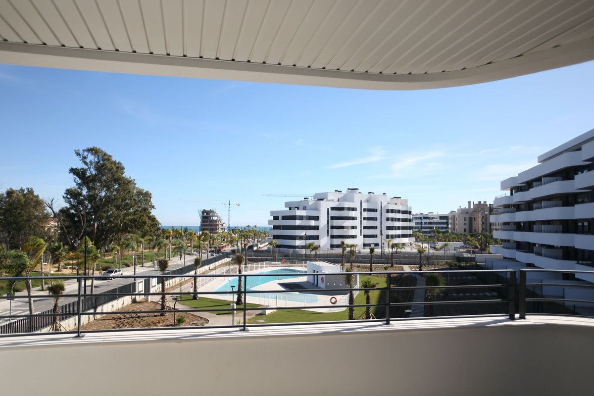 Vista exterior de Apartament en venda en Torremolinos amb Aire condicionat i Piscina comunitària