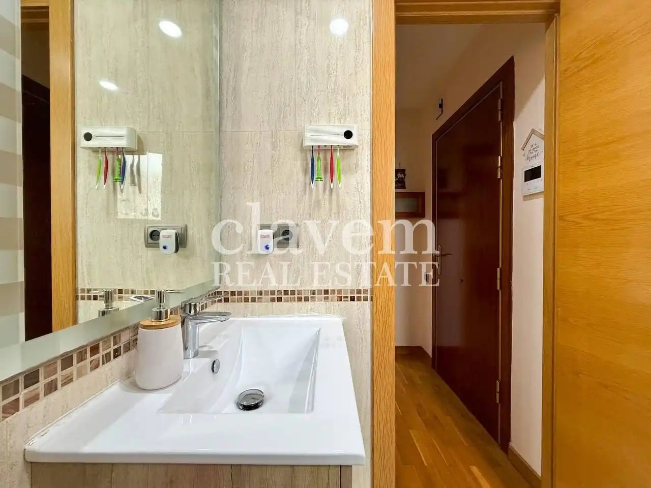 Baño de Piso en venta en Barcelona con Aire acondicionado y Terraza