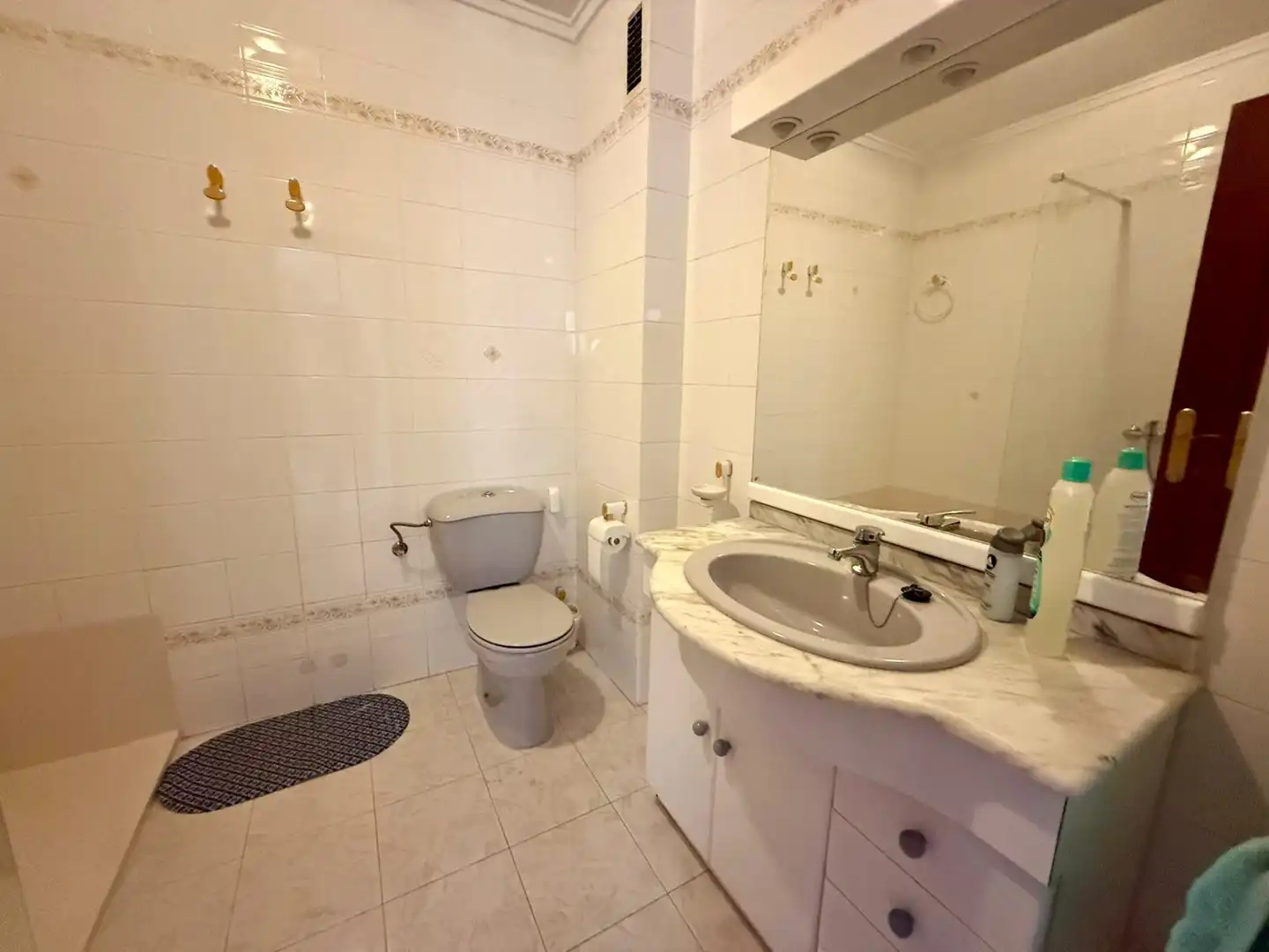 Baño de Piso en venta en Sagunto / Sagunt con Aire acondicionado y Balcón
