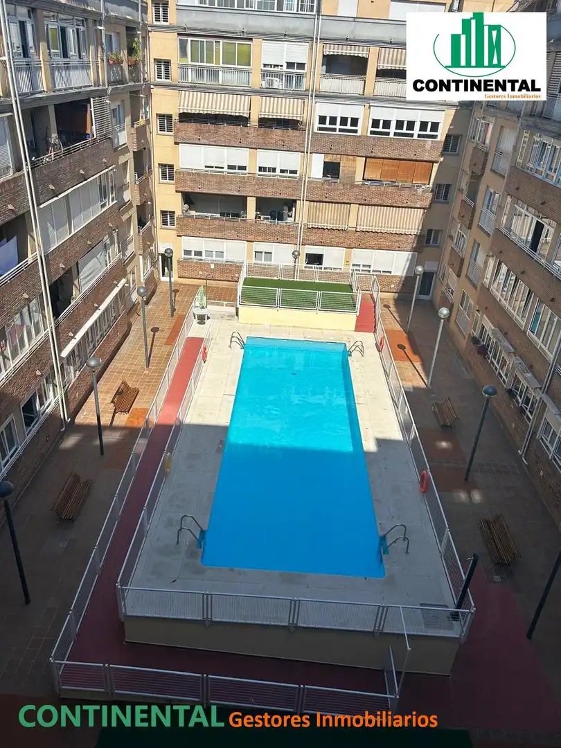 Piscina de Pis en venda en Collado Villalba amb Calefacció, Terrassa i Piscina comunitària