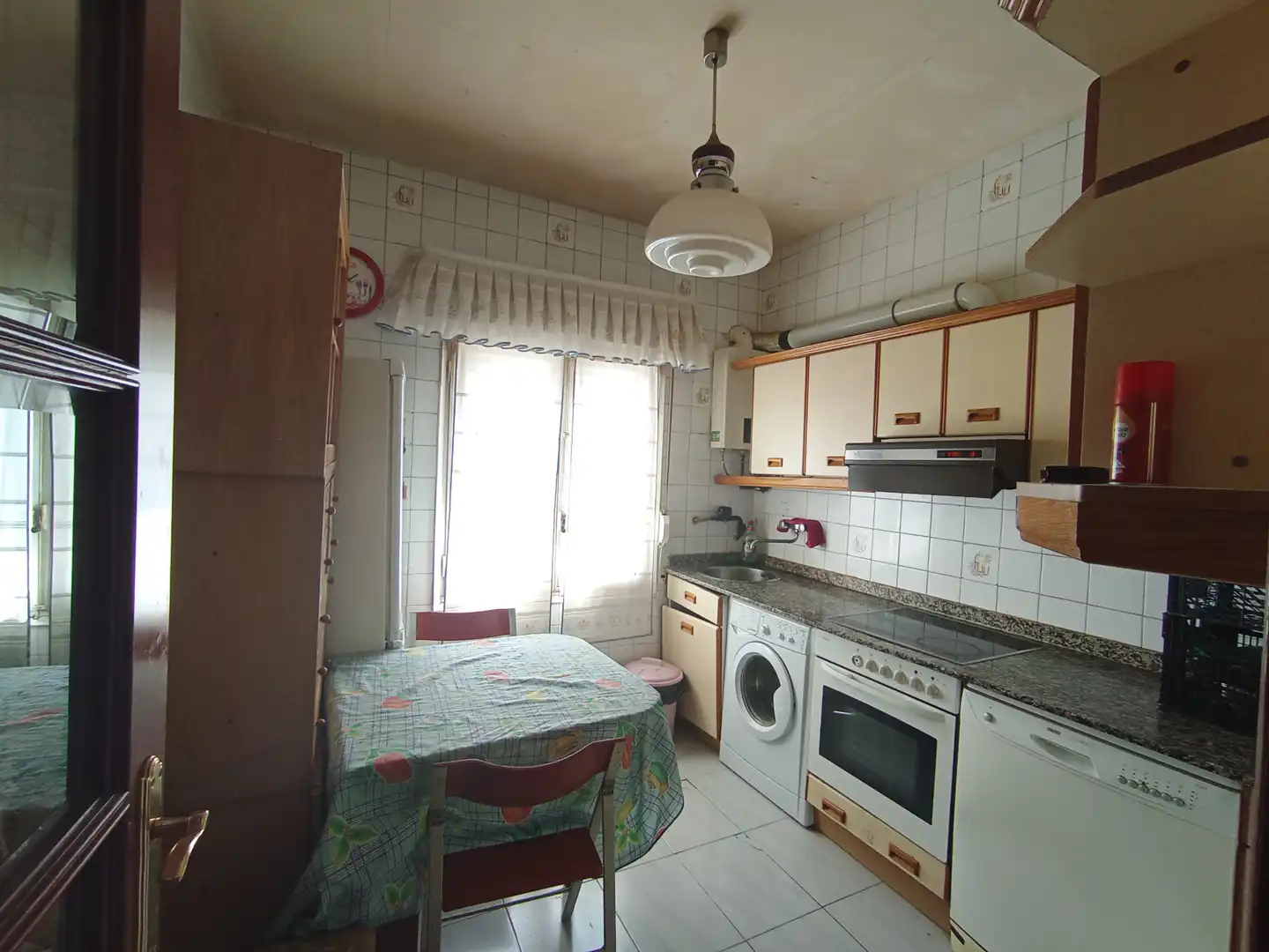 Cocina de Piso en venta en  Logroño con Calefacción, Trastero y Amueblado