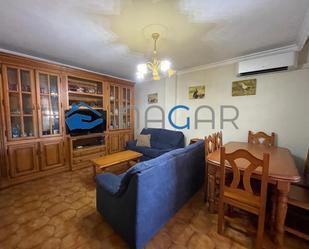 Living room of Flat for sale in La Línea de la Concepción  with Air Conditioner