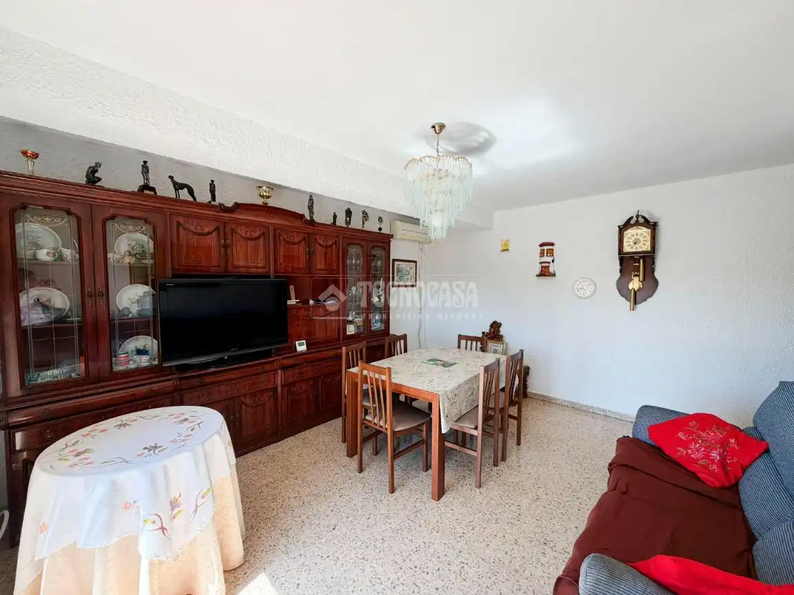 Living room of Flat for sale in Zaragoza  with Heating and Balcony