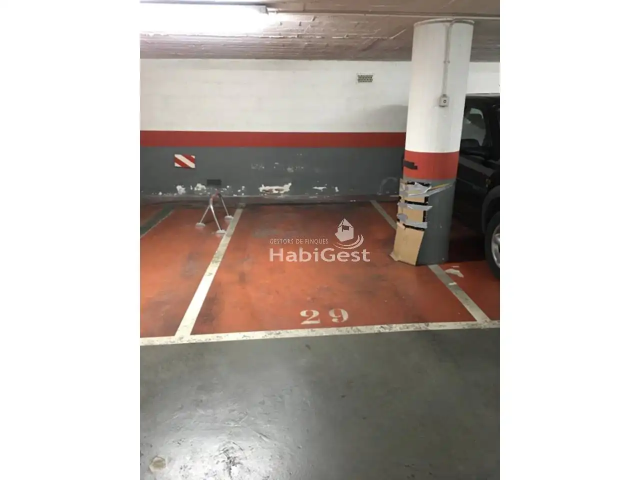 Garage for rent in Calle BARCELONA, Eixample Nord