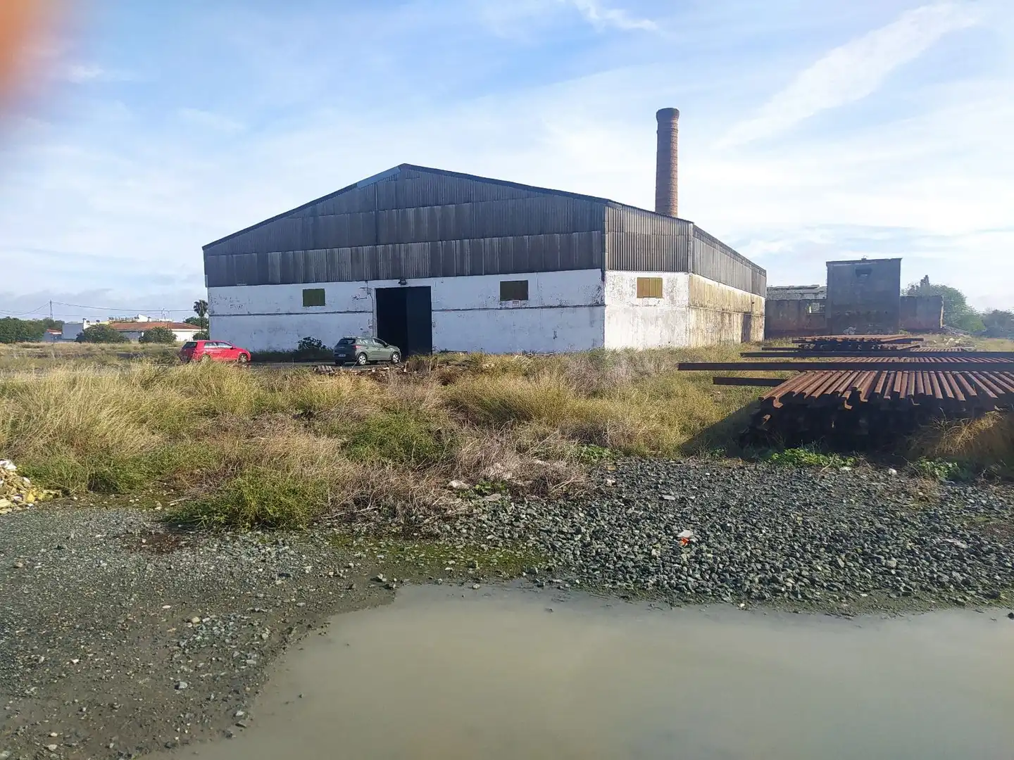 Außenansicht von Fabrikhallen zum Verkauf in Villanueva del Río y Minas