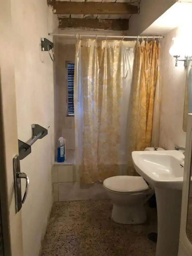 Bany de Casa o xalet en venda en Carabias