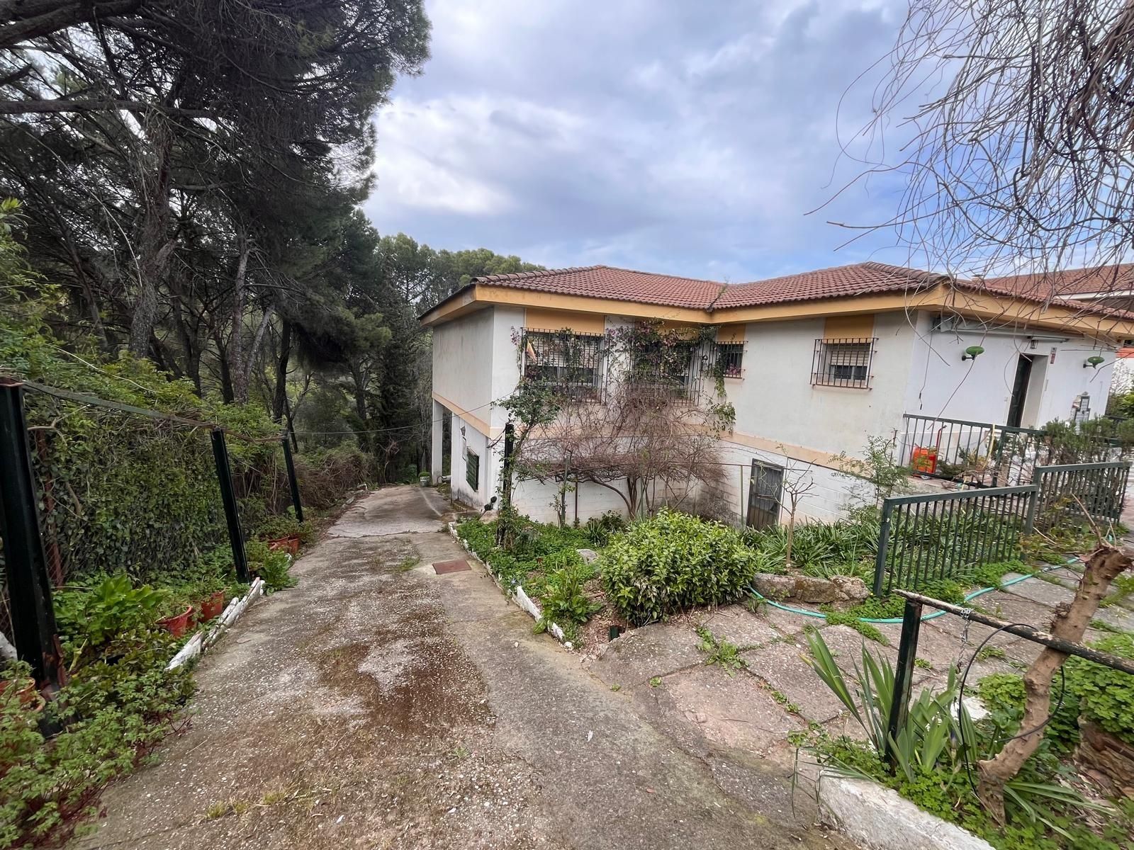 Exterior view of House or chalet for sale in  Córdoba Capital  with Heating and Alarm