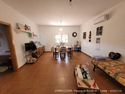 Living room of House or chalet for sale in Torres de Segre  with Air Conditioner, Heating and Private garden