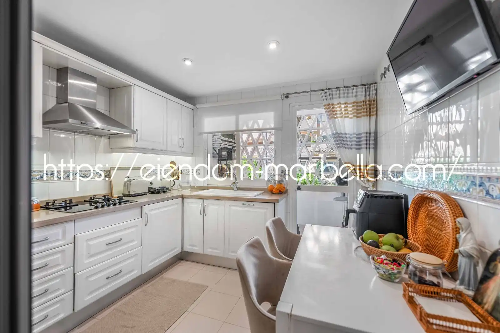 Cocina de Apartamento en venta en Marbella con Aire acondicionado, Terraza y Amueblado