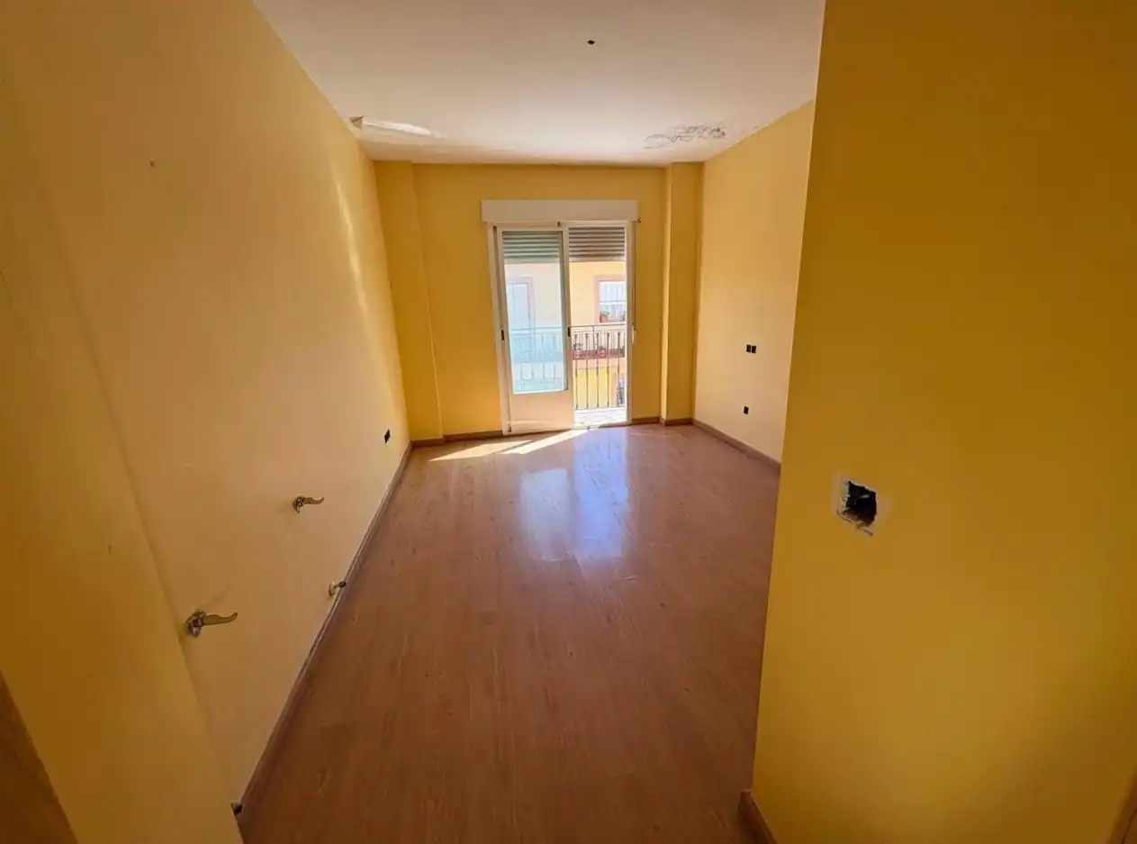 Flat with lift for sale in San Roque