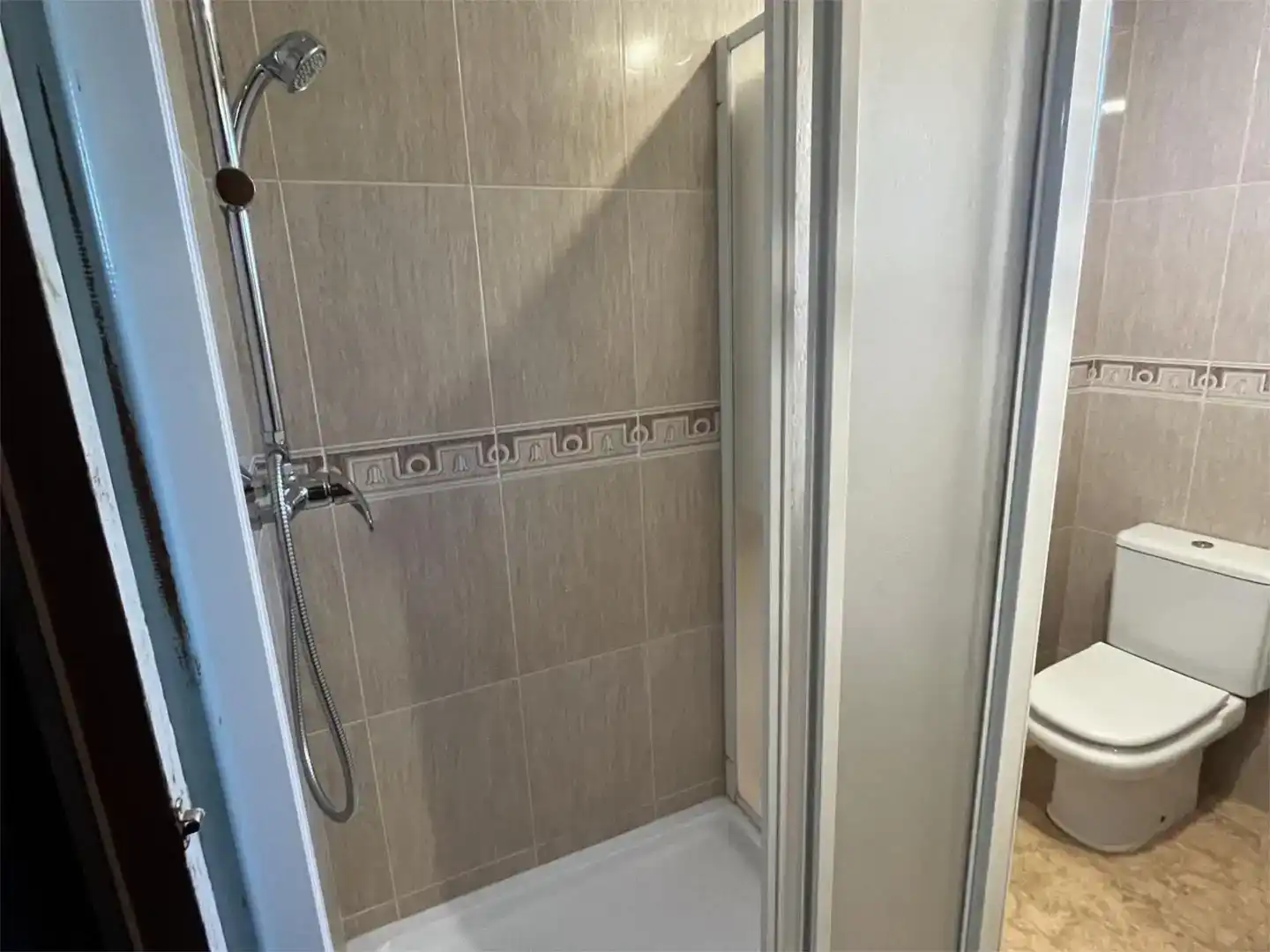 Baño de Piso en venta en Benabarre con Amueblado y Balcón