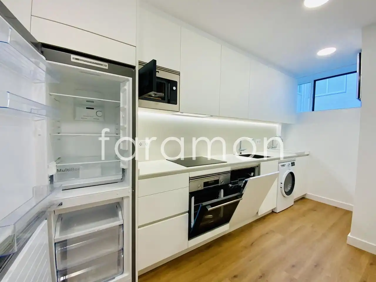 Cocina de Piso en venta en Sanxenxo con Terraza, Trastero y Internet
