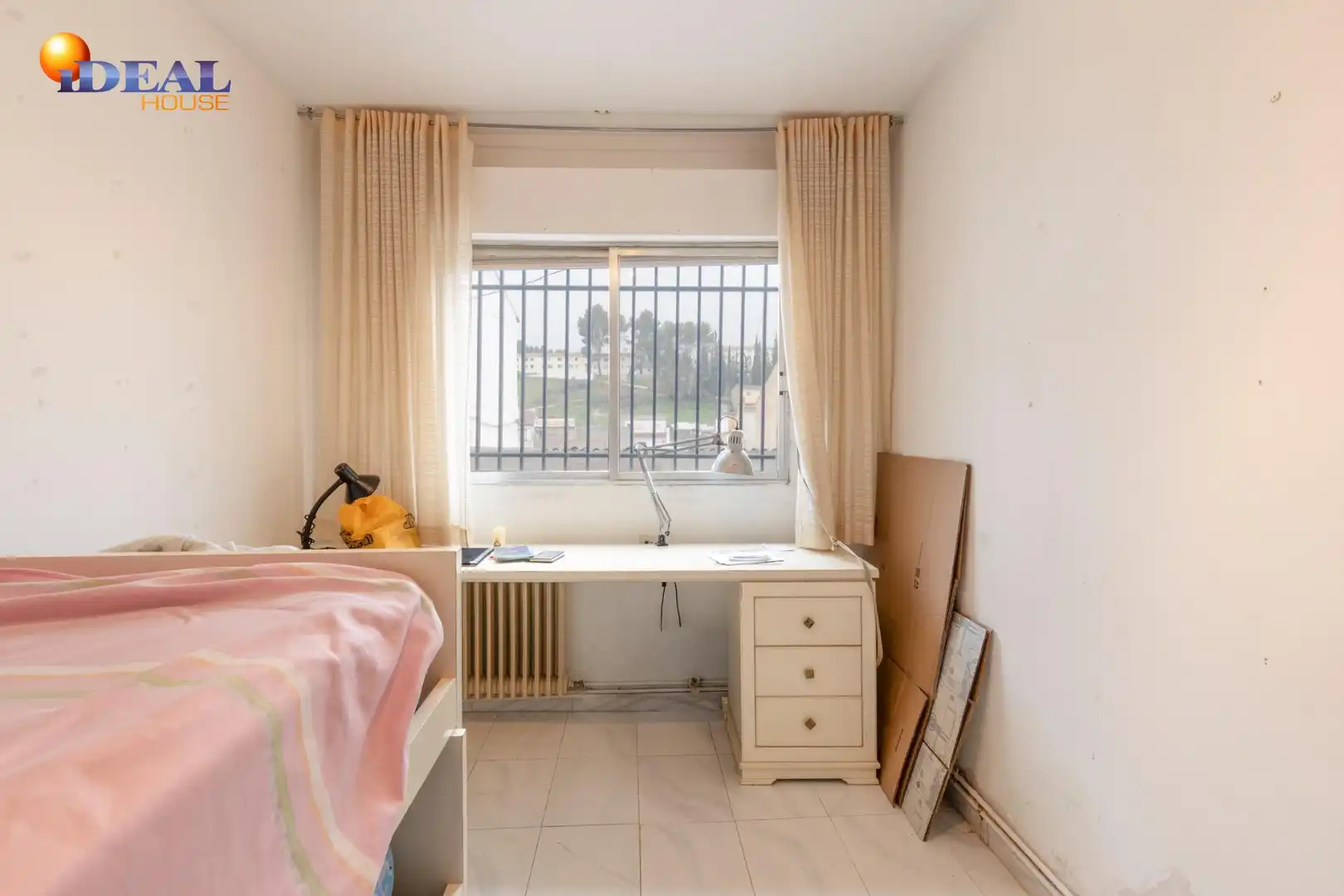 Habitación de Casa o chalet en venta en Iznalloz con Calefacción y Trastero
