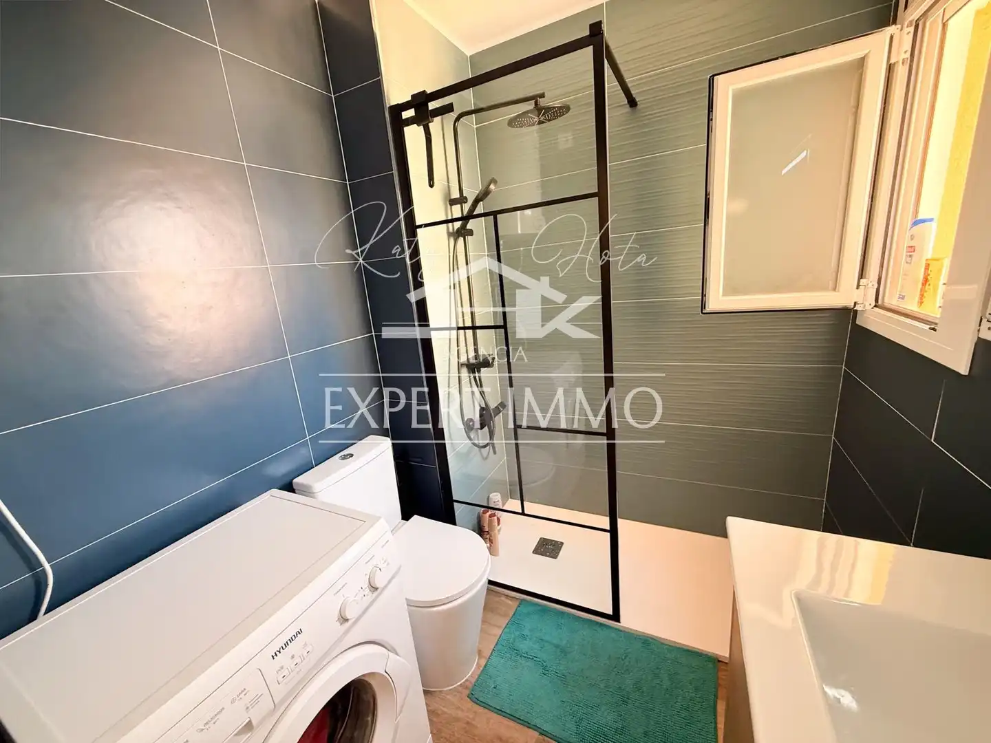 Bany de Apartament en venda en Roses amb Aire condicionat, Calefacció i Terrassa